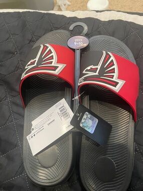 Men's NFL Atlanta Falcons Team Slide Sandals in Red and Black